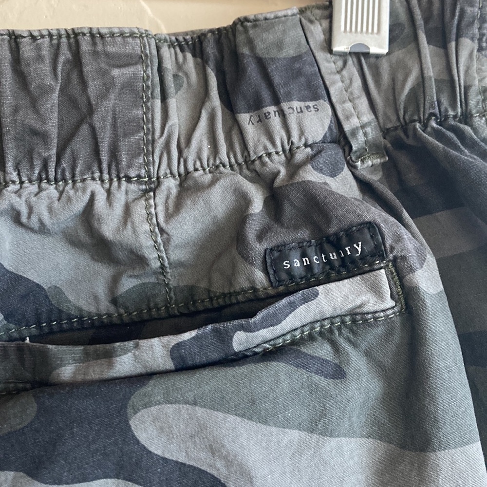 Sanctuary Rolled Camo Gorpcore Streetwear Utility Shorts - Picture 9 of 12